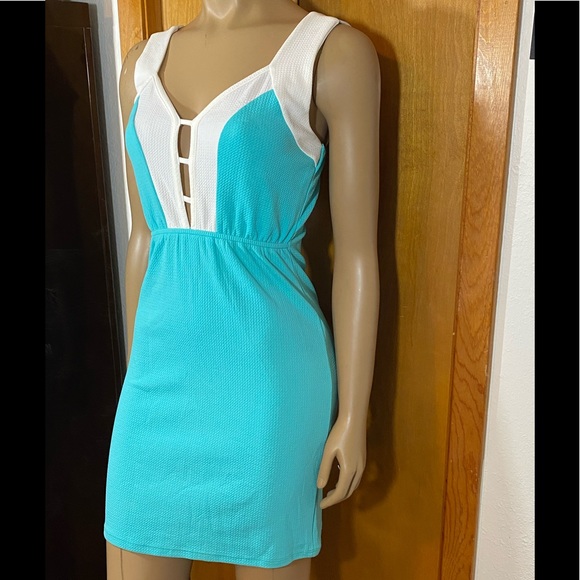 OPEN FRONT DRESS - Picture 1 of 5